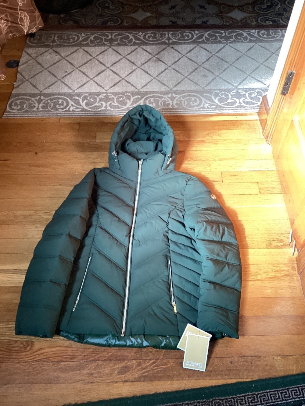 Woman puff jacket - Picture 1 of 2